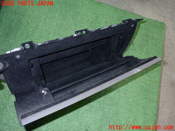 5UPJ-15497516]テスラ・モデル 3(3L23P)グローブボックス1 中古_m0005.jpg