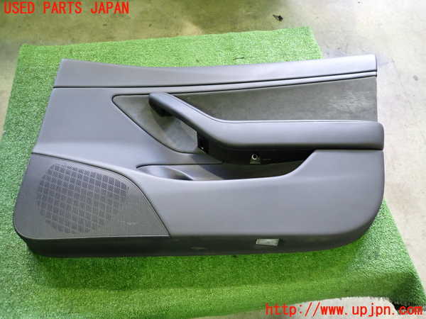 5UPJ-15491234]テスラ・モデル 3(3L23P)右前ドア内張り 中古_m0001.jpg