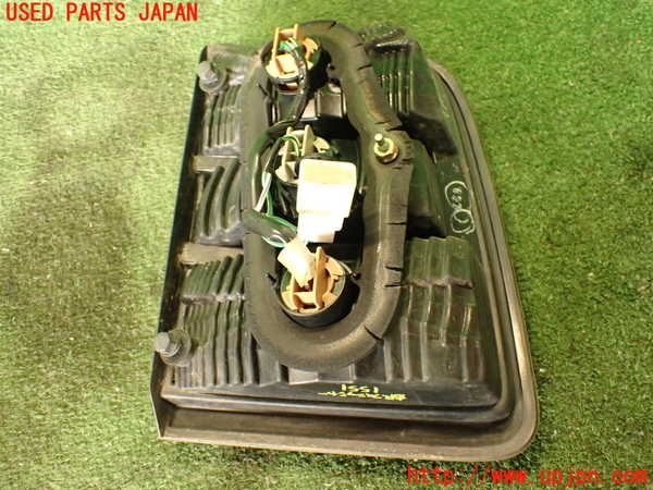 2UPJ-15511550]クラウン エステート(JZS171W)右リアフィニッシャー 中古_m0004.jpg