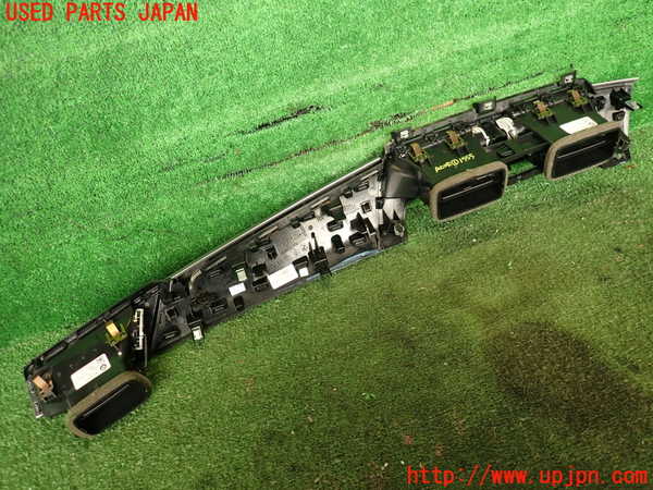 5UPJ-15557526]BMW 225xe アクティブツアラー(2C15)(F45)エアコン吹き出し口1 (真中) 中古_m0003.jpg