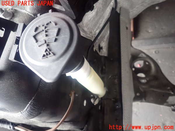 2UPJ-15576791]BMW X1(VL18)(E84)ウォッシャータンク1 中古_m0002.jpg