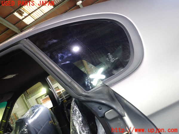 5UPJ-15611382]レガシィ B4 S401 STi(BES)左クォーターガラス M3Q8 中古_m0001.jpg
