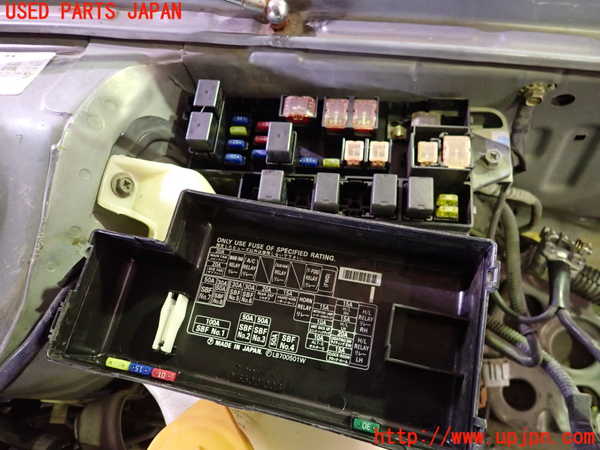 5UPJ-15616742]レガシィ B4 S401 STi(BES)ヒューズボックス2 中古_m0002.jpg