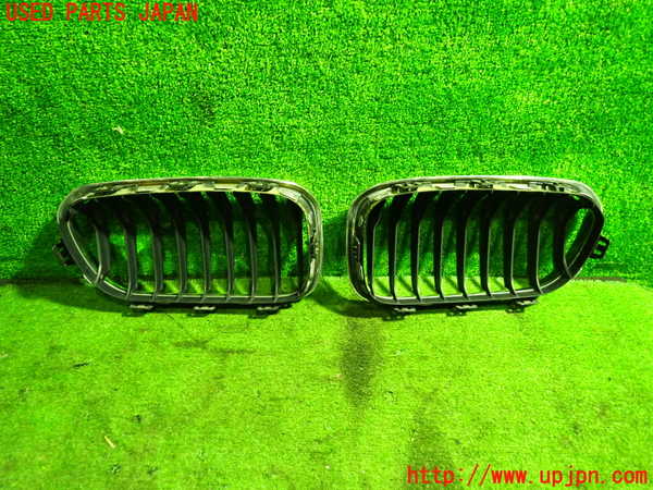 1UPJ-15631050]BMW M135i(1B30 F20)ラジエターグリル 中古_m0004.jpg