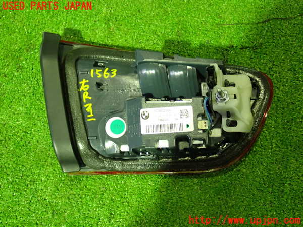 1UPJ-15631550]BMW M135i(1B30 F20)右リアフィニッシャー 中古_m0004.jpg
