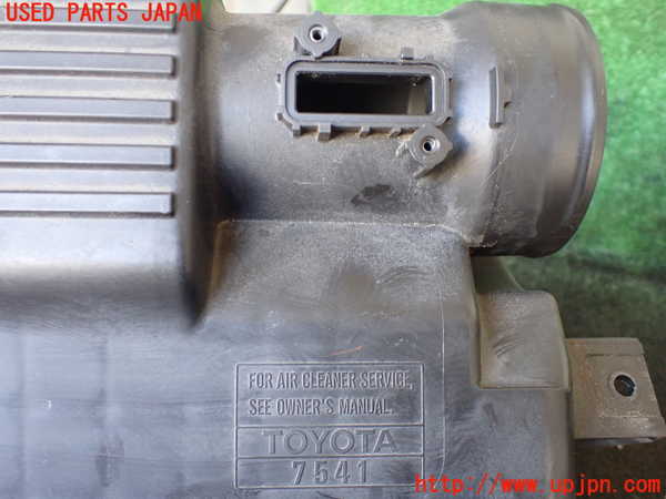 5UPJ-15652560]ハイラックスサーフ(TRN210W)エアクリーナーボックス 中古_m0003.jpg