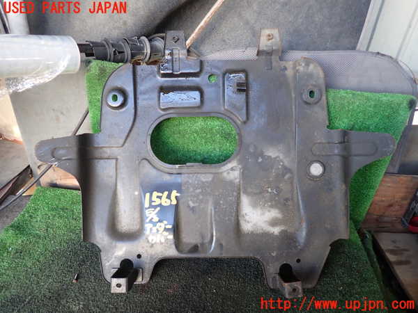 5UPJ-15652170]ハイラックスサーフ(TRN210W)エンジンアンダーカバー 中古_m0002.jpg