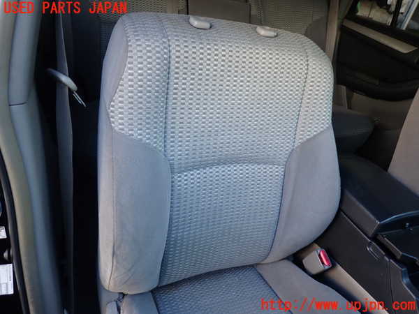 5UPJ-15657035]ハイラックスサーフ(TRN210W)運転席シート 中古_m0002.jpg