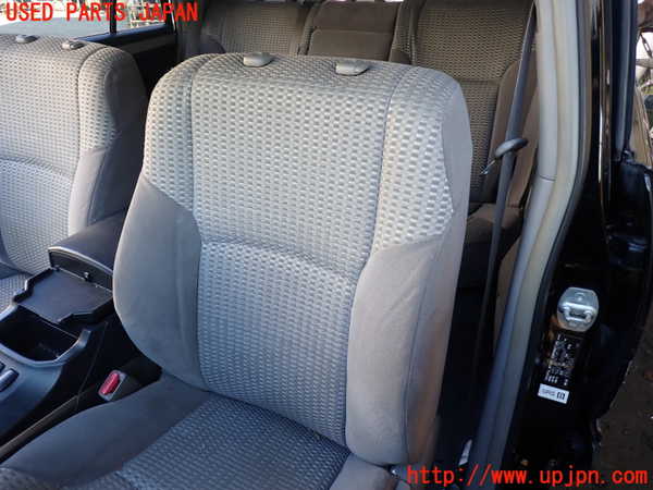 5UPJ-15657065]ハイラックスサーフ(TRN210W)助手席シート 中古_m0002.jpg