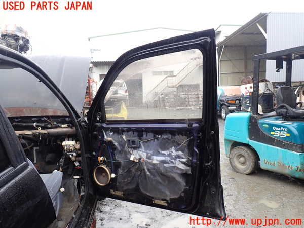 5UPJ-15661230]ハイラックスサーフ(RZN185W)右前ドア NIPPON SAFETY M368 中古_m0004.jpg