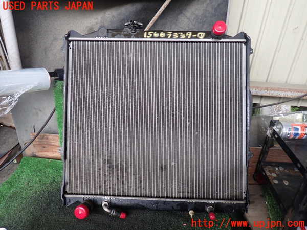 5UPJ-15662321]ハイラックスサーフ(RZN185W)ラジエーター1 中古_m0001.jpg