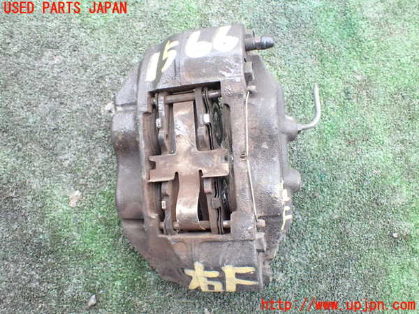 5UPJ-15664080]ハイラックスサーフ(RZN185W)右フロントキャリパー 中古_m0001.jpg