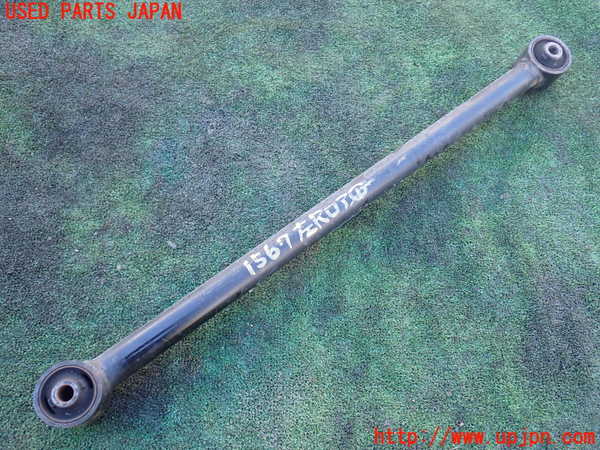 5UPJ-15675226]FJクルーザー(GSJ15W)左リアロアアーム1 中古_m0001.jpg
