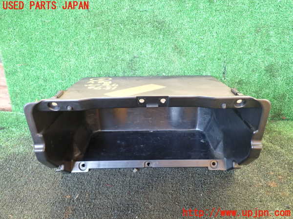 5UPJ-15707517]ランクルプラド(KZJ78W)グローブボックス2 中古_m0001.jpg