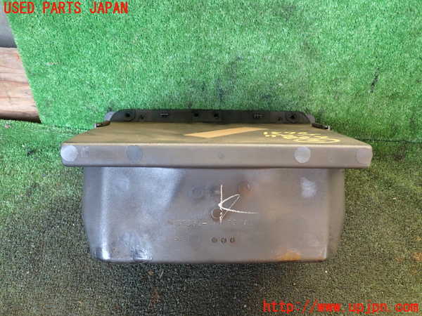 5UPJ-15707517]ランクルプラド(KZJ78W)グローブボックス2 中古_m0002.jpg