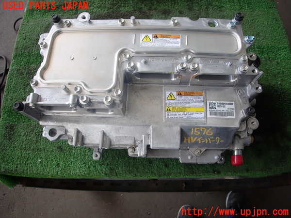 2UPJ-15766916]アウトランダーPHEV(GN0W)インバーターコンバーター 中古_m0001.jpg