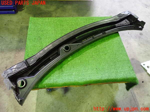 5UPJ-15781190]アウトランダーPHEV(GG2W)カウルトップ 中古_m0002.jpg