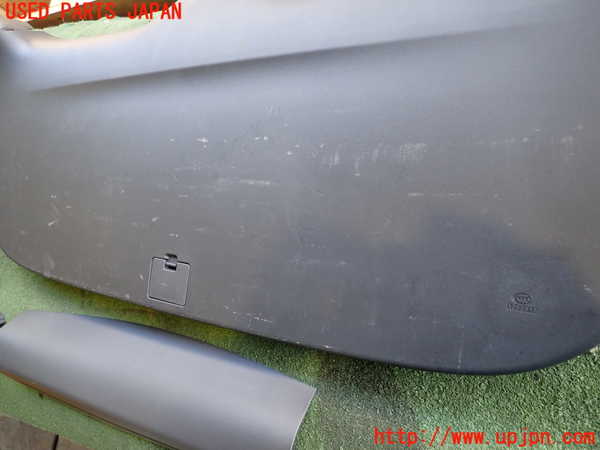 5UPJ-15781578]アウトランダーPHEV(GG2W)バックドア内張り 中古_m0002.jpg