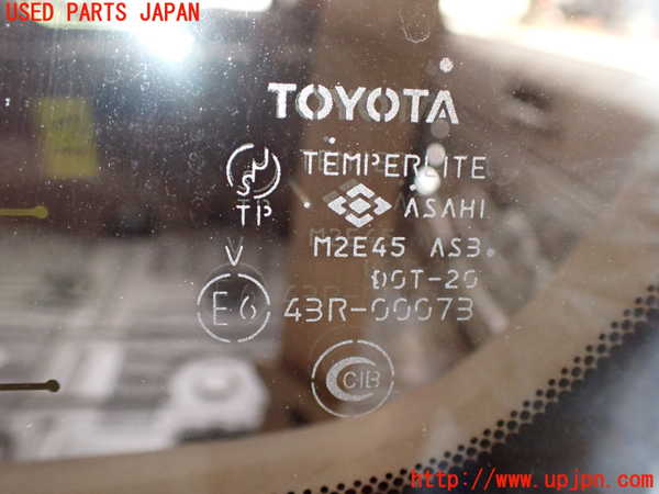 5UPJ-15821382]ランクルシグナス(UZJ100W)左クォーターガラス 中古(43R-00073 M2E45)_m0002.jpg