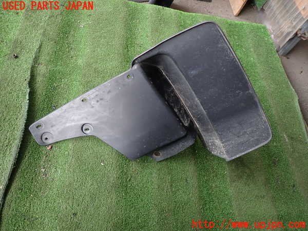 5UPJ-15821456]ランクルシグナス(UZJ100W)左リアマッドガード(泥除け) 中古_m0003.jpg