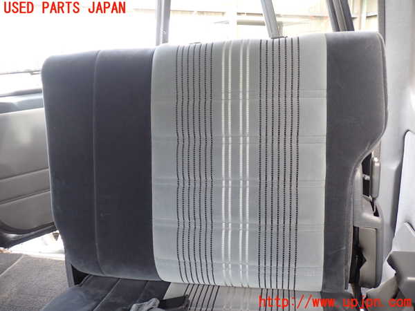 5UPJ-15837265]ランクルプラド(LJ78G)左3列目シート 中古_m0002.jpg