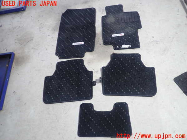5UPJ-15847800]アコード ユーロR(CL7)フロアマット 中古_m0001.jpg