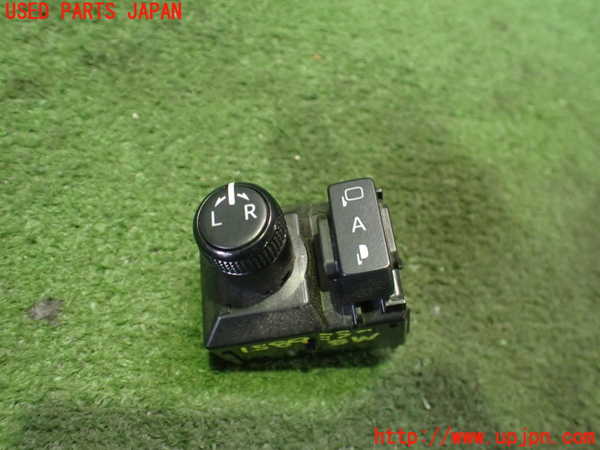 5UPJ-15896280]プリウスPHV(ZVW52)ミラースイッチ 中古_m0001.jpg