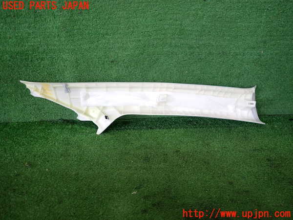 5UPJ-15897660]プリウスPHV(ZVW52)左フロントピラートリム 中古_m0003.jpg