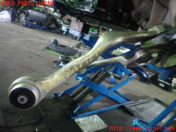 5UPJ-15925320]BMW 320i(8A20 F30)左フロントテンションロッド 中古_m0001.jpg
