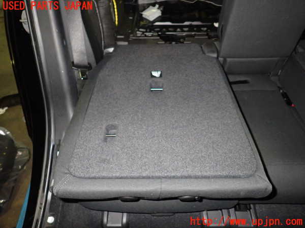 5UPJ-15947145]BMW 218i アクティブツアラー(6S15 F45)右2列目シート 中古_m0004.jpg