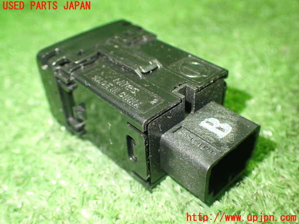 1UPJ-15956307]セレナ e-POWER AUTECH(HFC27)スイッチ2 (スライドドア) 中古_m0003.jpg