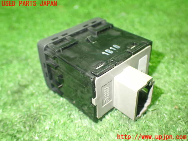 1UPJ-15956308]セレナ e-POWER AUTECH(HFC27)スイッチ3 (スライドドア) 中古_m0003.jpg