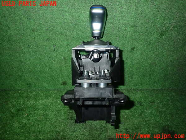 5UPJ-15957555]セレナ e-POWER AUTECH(HFC27)ATシフトレバー 中古_m0004.jpg