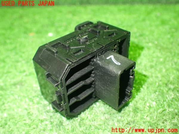 1UPJ-15956280]セレナ e-POWER AUTECH(HFC27)ミラースイッチ 中古_m0003.jpg