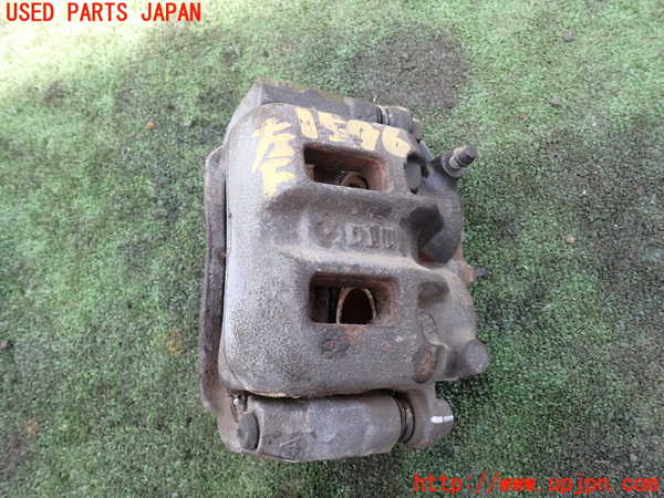 5UPJ-15964085]パジェロ(V75W)左フロントキャリパー 中古_m0001.jpg