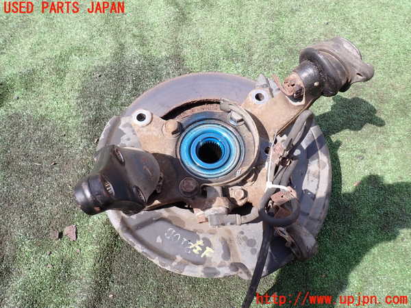 5UPJ-15964295]パジェロ(V75W)左フロントナックルハブ 中古_m0002.jpg