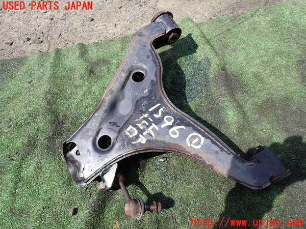 5UPJ-15965186]パジェロ(V75W)左フロントロアアーム1 中古_m0001.jpg