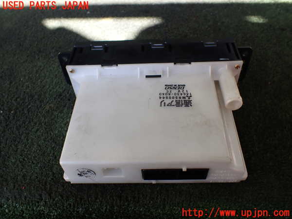 5UPJ-15966066]パジェロ(V75W)エアコンスイッチ1 中古_m0003.jpg