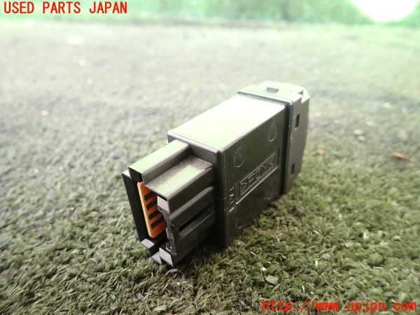 5UPJ-15966309]パジェロ(V75W)スイッチ4 (ヘッドランプレベリング) 中古_m0002.jpg