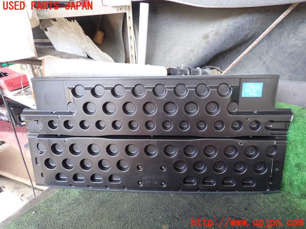5UPJ-15967771]パジェロ(V75W)ラゲッジトレイ1 中古_m0002.jpg
