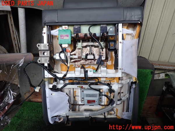 5UPJ-15977145]センチュリー(GZG50)右2列目シート 中古_m0004.jpg