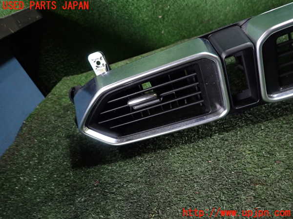 5UPJ-15987528]CX-5(KF2P)エアコン吹き出し口3 (真中) 中古_m0003.jpg