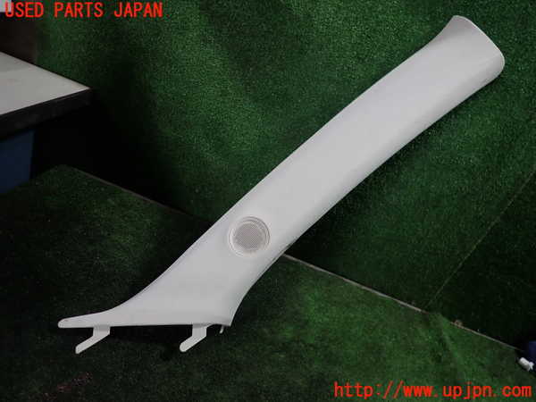 5UPJ-15987655]CX-5(KF2P)右フロントピラートリム 中古_m0001.jpg