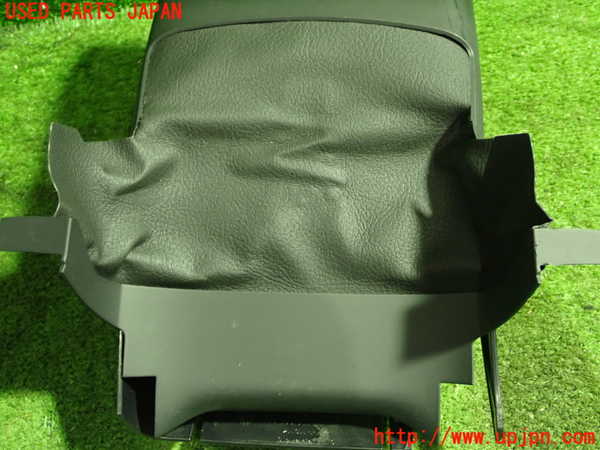 5UPJ-16047905]アウディ・TT クーペ(FVCJS)コラムカバー 中古_m0004.jpg