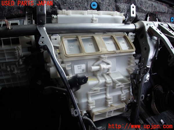 5UPJ-16056081]レクサス・GS350(GRL10)エバポレーター1 中古_m0001.jpg