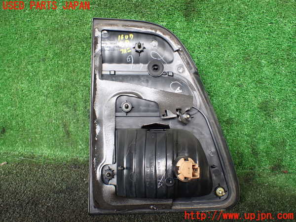 1UPJ-16071550]ランクル100系(HDJ101K)右リアフィニッシャー 中古_m0003.jpg