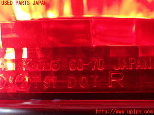 5UPJ-16071530]ランクル100系(HDJ101K)右テールランプ 中古_m0004.jpg