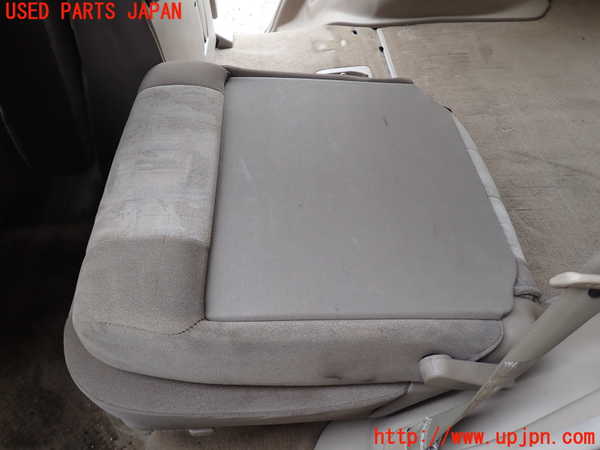 5UPJ-16077175]ランクル100系(HDJ101K)左2列目シート 中古_m0004.jpg