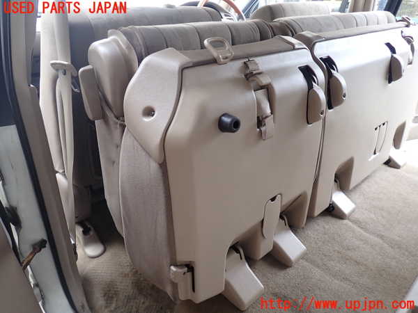 5UPJ-16077175]ランクル100系(HDJ101K)左2列目シート 中古_m0005.jpg