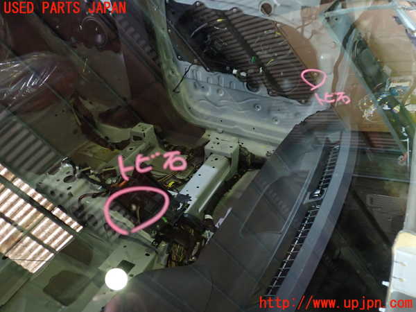 希少　ウランガラスの海綿入れ 1688 ウェッジベース電球 24V 1箱(10個) KOITO(小糸製作所